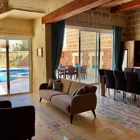 Julia Сasa de vacaciones Xewkija